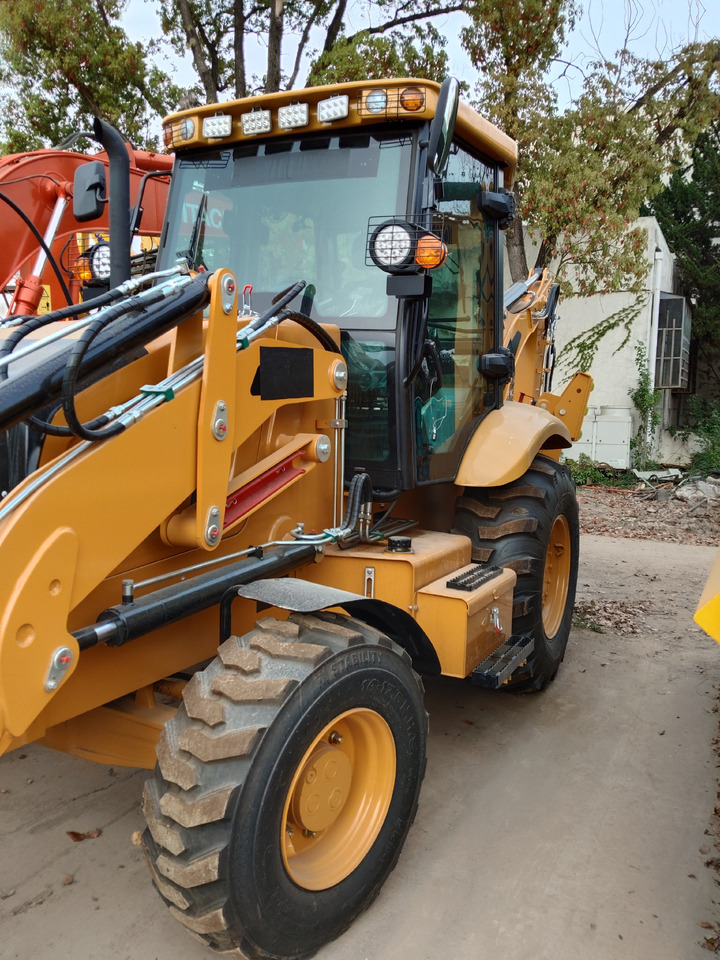 CAT 420F 100% NEW - Kotrórakodó: 5 kép. CAT 420F 100% NEW - Kotrórakodó: 5 kép.