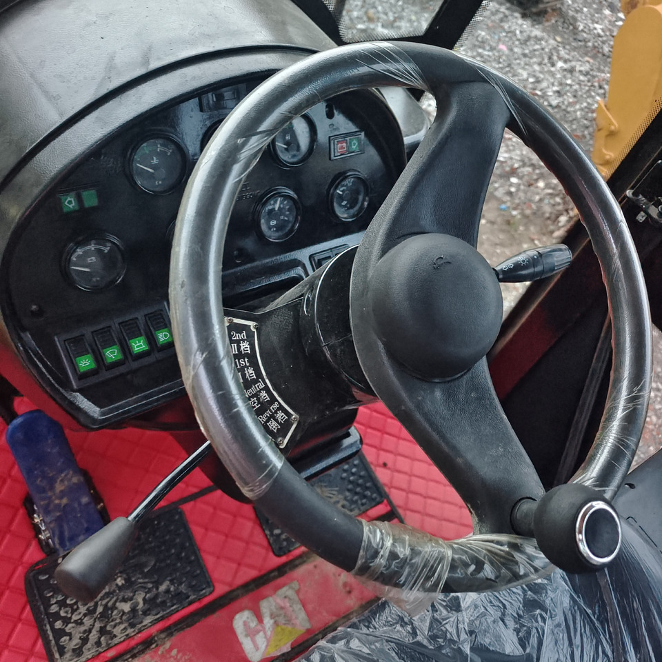 CAT 966H CHINA BIGGEST SUPPLIER - Gumikerekes homlokrakodó: 2 kép. CAT 966H CHINA BIGGEST SUPPLIER - Gumikerekes homlokrakodó: 2 kép.