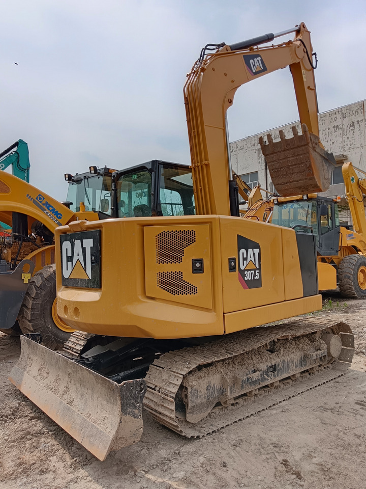 CATERPILLAR 307.5 CAT 307D 307E2 312D2GC - Minikotró: 4 kép. CATERPILLAR 307.5 CAT 307D 307E2 312D2GC - Minikotró: 4 kép.