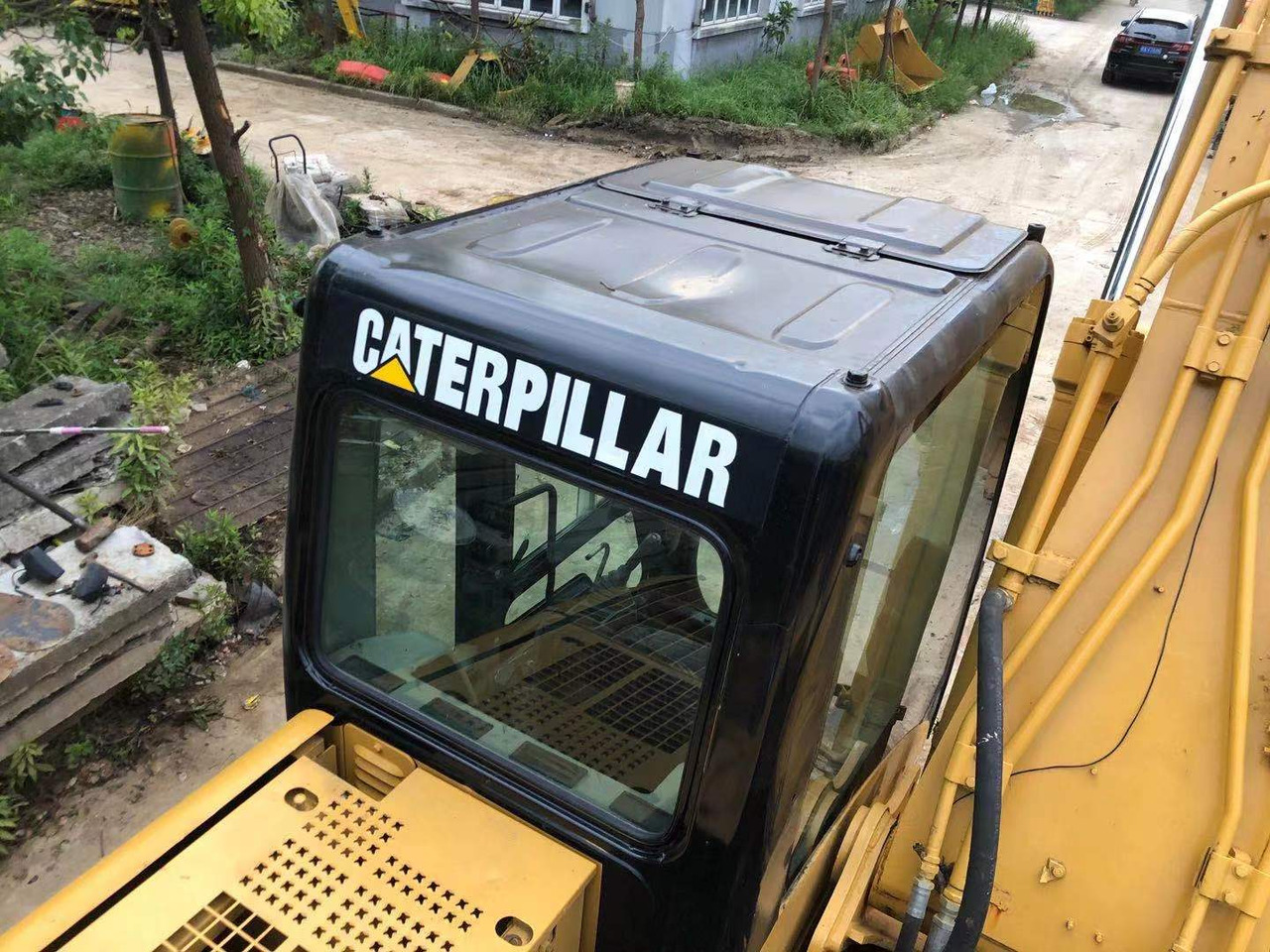 CATERPILLAR 320CL CAT - Lánctalpas kotró: 3 kép. CATERPILLAR 320CL CAT - Lánctalpas kotró: 3 kép.