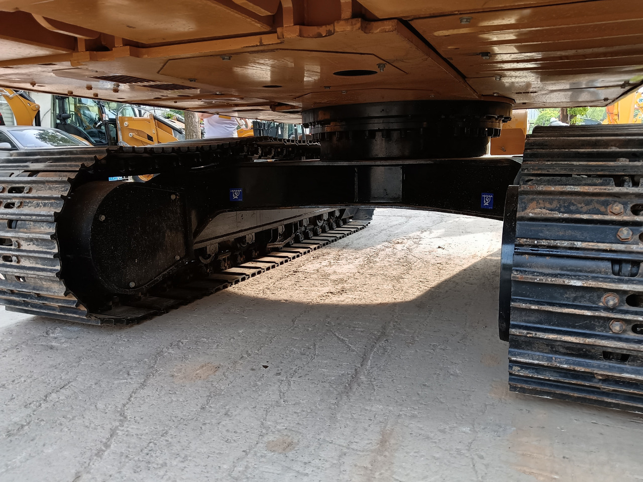CATERPILLAR 320D2L CAT 320D - Lánctalpas kotró: 5 kép. CATERPILLAR 320D2L CAT 320D - Lánctalpas kotró: 5 kép.