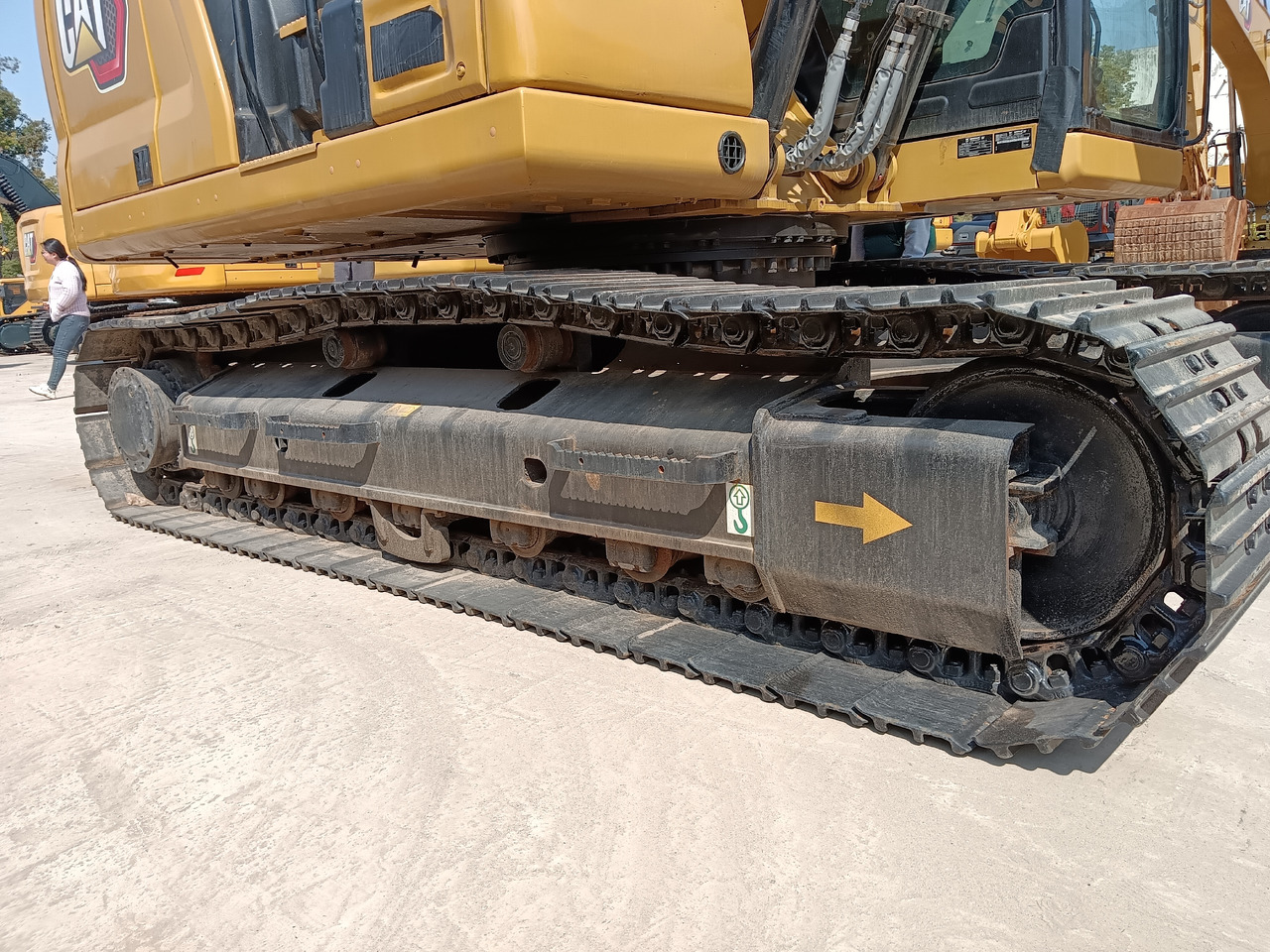 CATERPILLAR 320GC CAT - Lánctalpas kotró: 3 kép. CATERPILLAR 320GC CAT - Lánctalpas kotró: 3 kép.