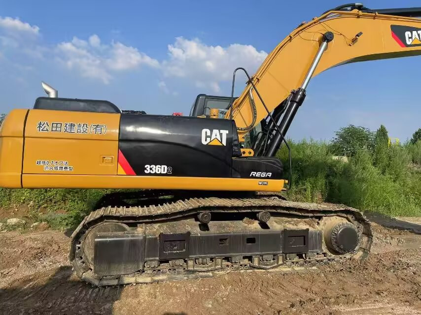 CATERPILLAR 336D CAT 336 D2 L 336GC - Lánctalpas kotró: 5 kép. CATERPILLAR 336D CAT 336 D2 L 336GC - Lánctalpas kotró: 5 kép.