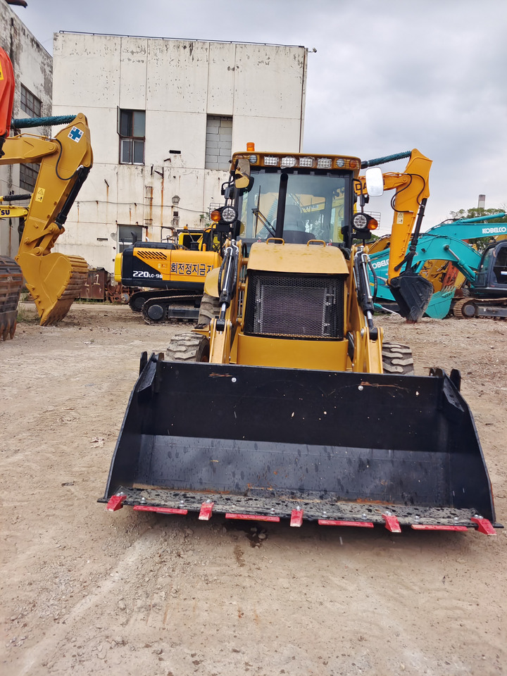CATERPILLAR 420F CAT 100% NEW - Kotrórakodó: 5 kép. CATERPILLAR 420F CAT 100% NEW - Kotrórakodó: 5 kép.