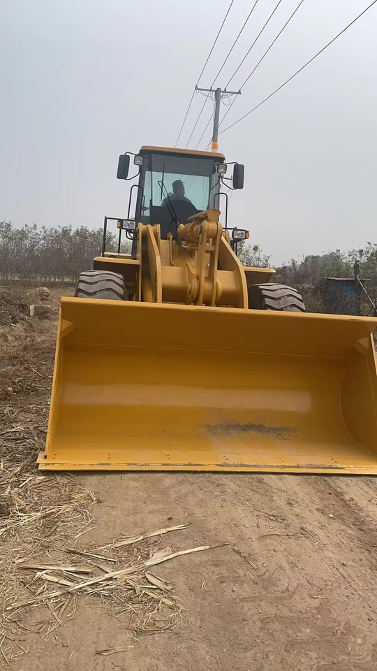 CATERPILLAR 950H CAT 966H 950GC - Gumikerekes homlokrakodó: 3 kép. CATERPILLAR 950H CAT 966H 950GC - Gumikerekes homlokrakodó: 3 kép.