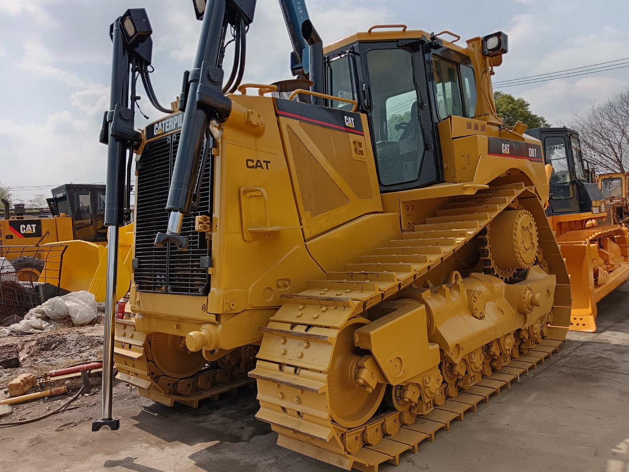 Buldózer CATERPILLAR D8T CAT D 8 T D8R: 1 kép.