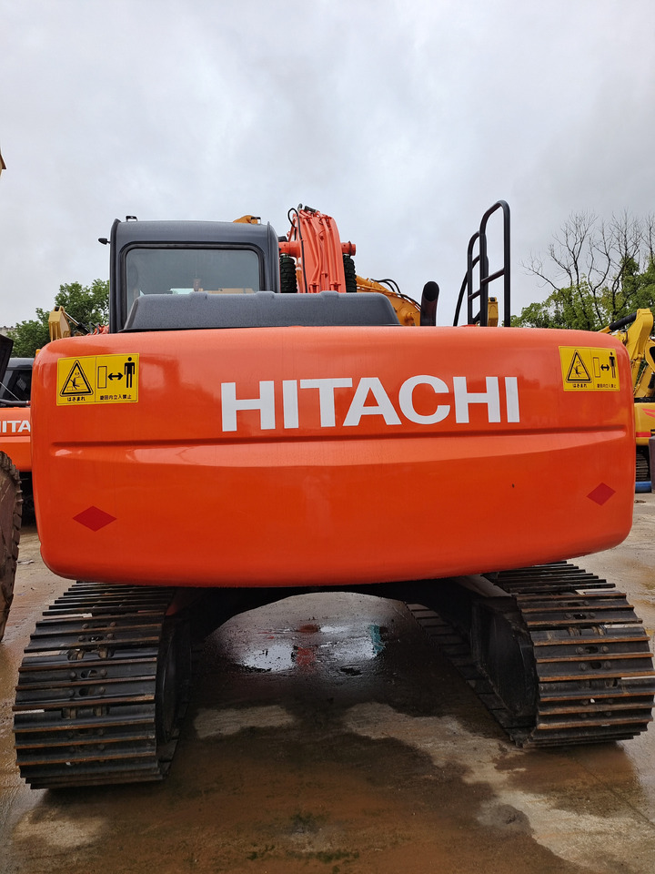 HITACHI ZX120 - Lánctalpas kotró: 4 kép. HITACHI ZX120 - Lánctalpas kotró: 4 kép.