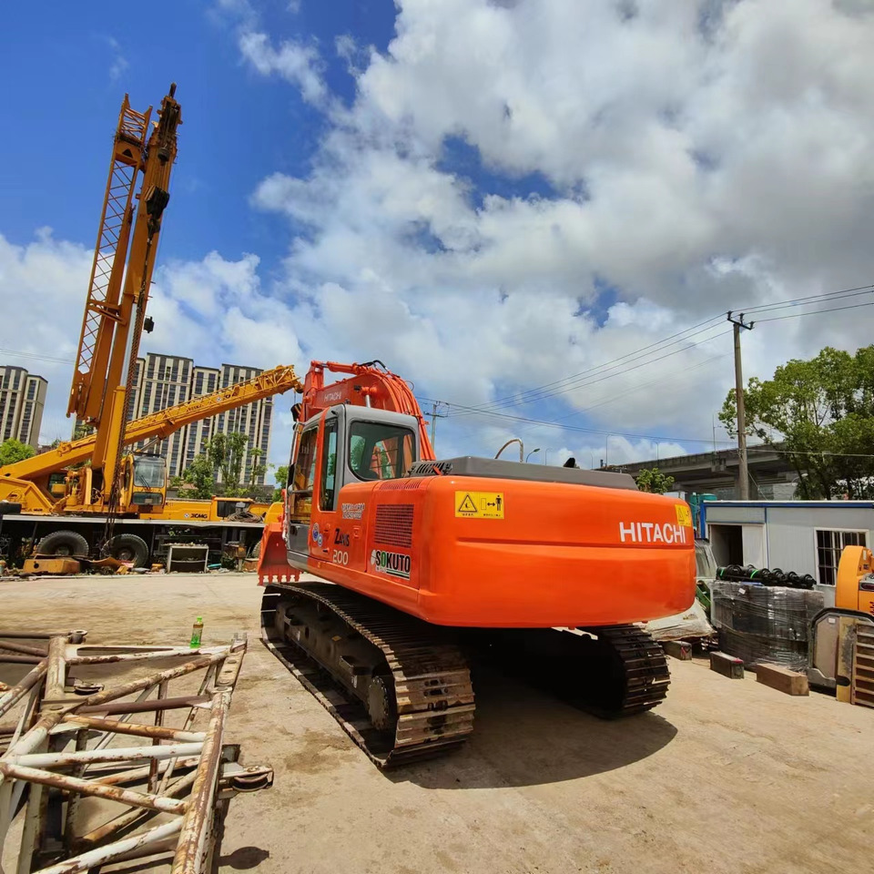 Lánctalpas kotró HITACHI ZX200-3 Hitachi ZAXIS 200-3 G: 11 kép.
