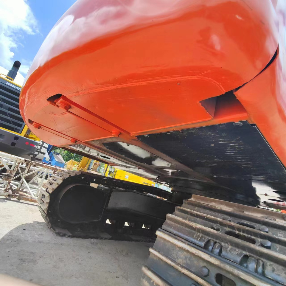 Lánctalpas kotró HITACHI ZX200-3 Hitachi ZAXIS 200-3 G: 9 kép.