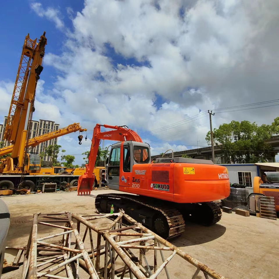 Lánctalpas kotró HITACHI ZX200-3 Hitachi ZAXIS 200-3 G: 20 kép.