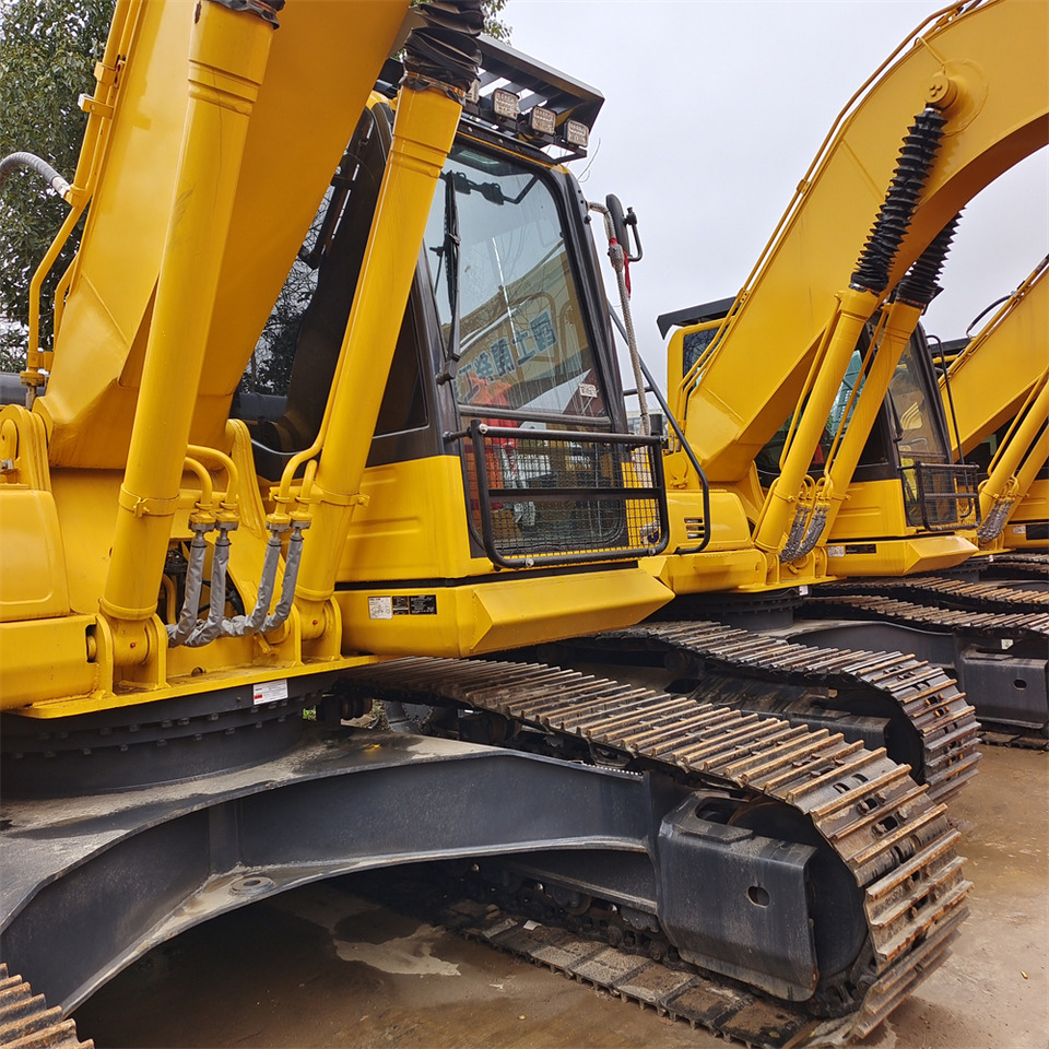 KOMATSU PC210LC PC210LC-8 PC210-8 PC220 PC200-8 - Lánctalpas kotró: 5 kép. KOMATSU PC210LC PC210LC-8 PC210-8 PC220 PC200-8 - Lánctalpas kotró: 5 kép.