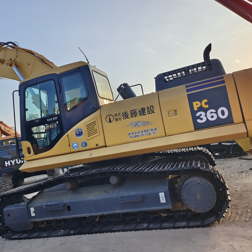 Lánctalpas kotró KOMATSU PC360-7: 14 kép.