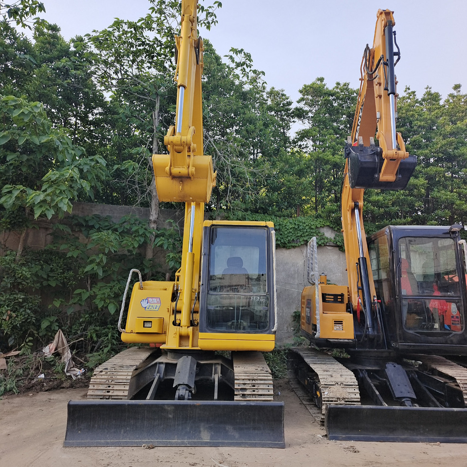 KOMATSU PC60 PC60-7 PC60-8 PC56 PC55MR PC78US - Minikotró: 2 kép. KOMATSU PC60 PC60-7 PC60-8 PC56 PC55MR PC78US - Minikotró: 2 kép.