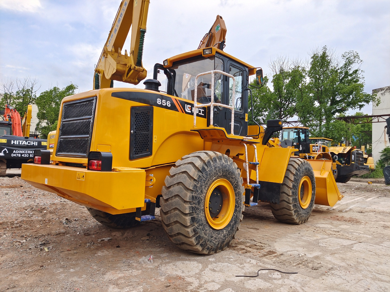 Gumikerekes homlokrakodó LIUGONG 856 Liugong 856h CLG856H: 7 kép. Gumikerekes homlokrakodó LIUGONG 856 Liugong 856h CLG856H: 7 kép.