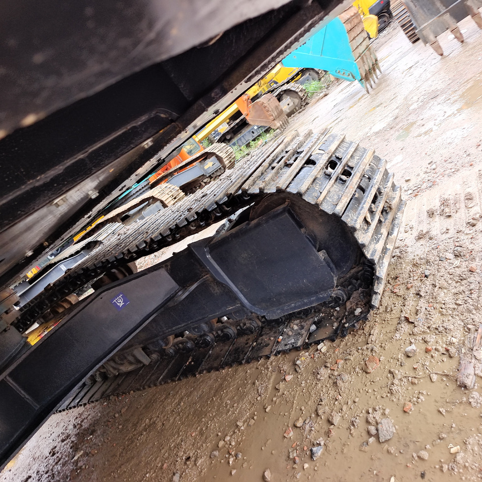 VOLVO EC210 EC210D EC210B EC380 - Lánctalpas kotró: 4 kép. VOLVO EC210 EC210D EC210B EC380 - Lánctalpas kotró: 4 kép.