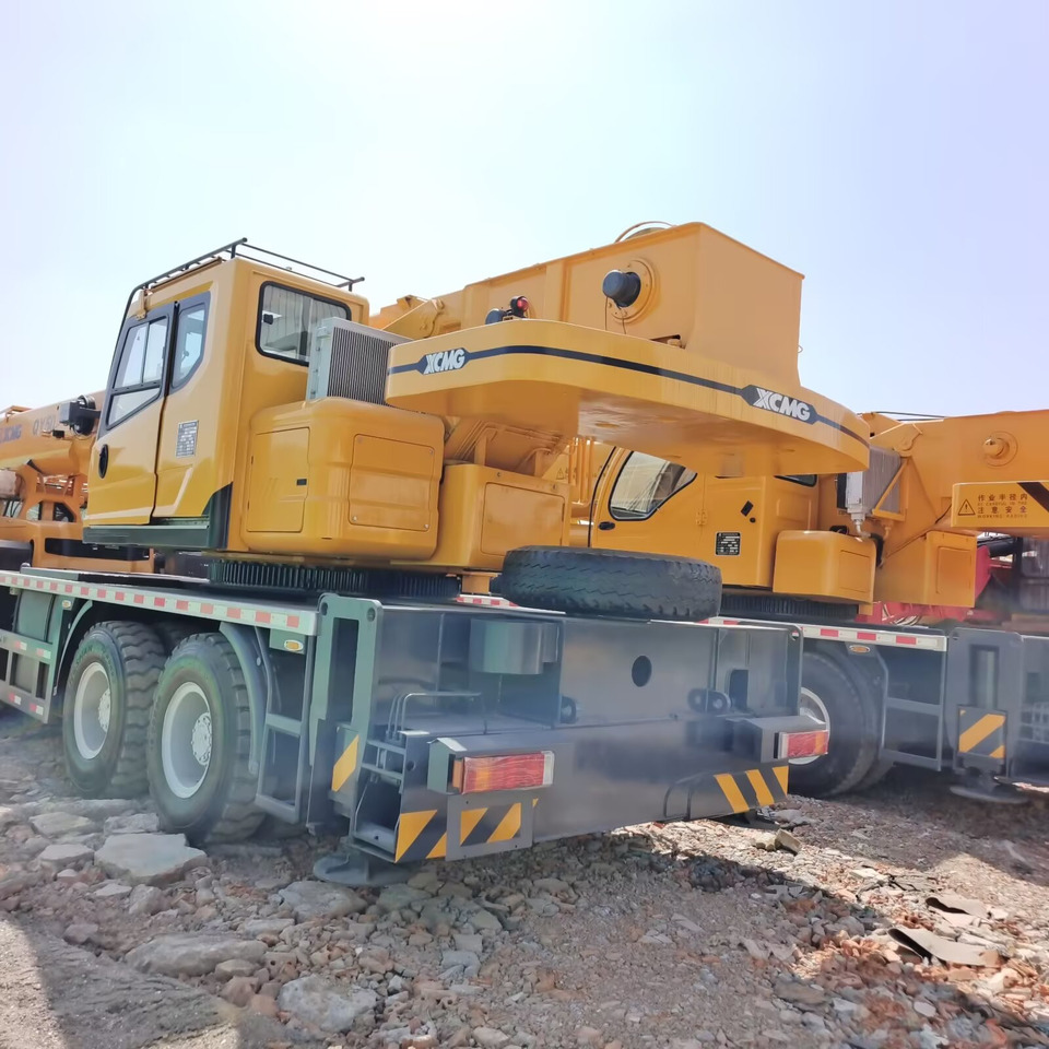 XCMG QY50KC 50 TON TRUCK CRANE - Autódaru: 3 kép. XCMG QY50KC 50 TON TRUCK CRANE - Autódaru: 3 kép.