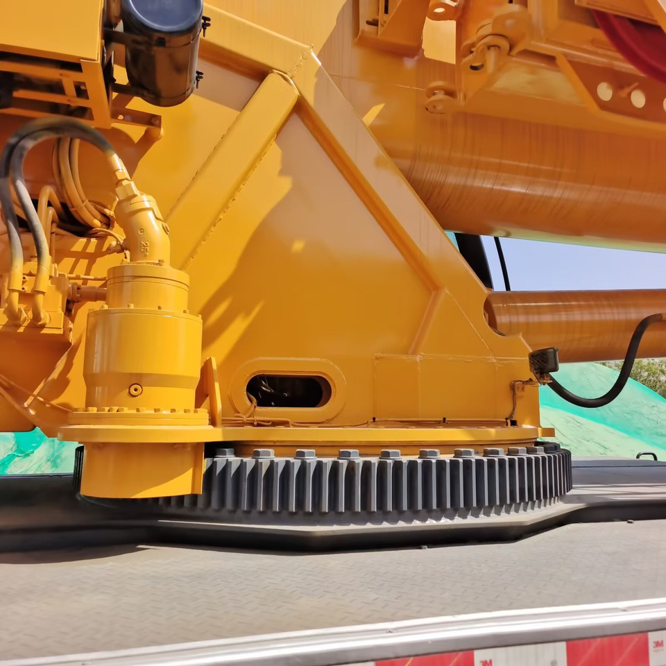 XCMG QY50KC - Autódaru: 4 kép. XCMG QY50KC - Autódaru: 4 kép.