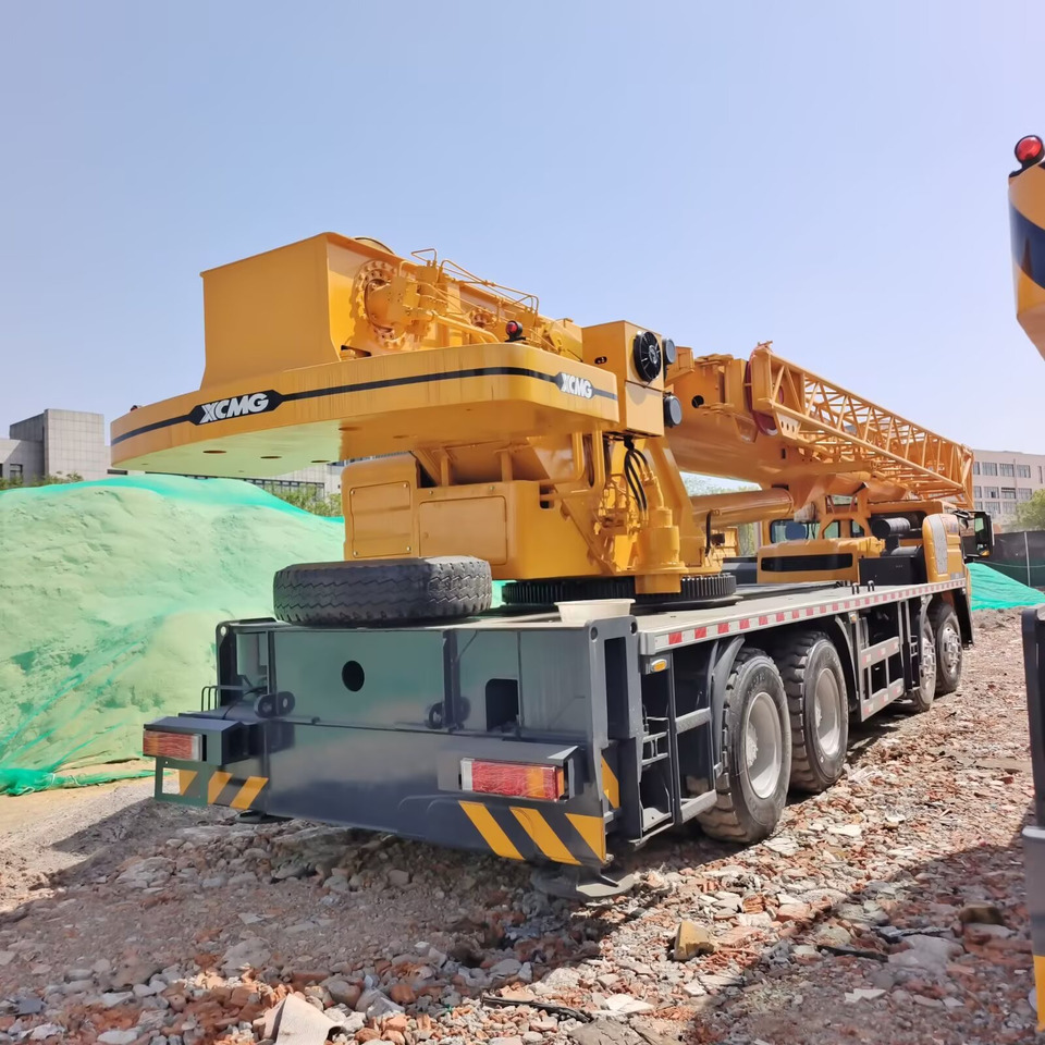 XCMG QY50KC - Autódaru: 3 kép. XCMG QY50KC - Autódaru: 3 kép.