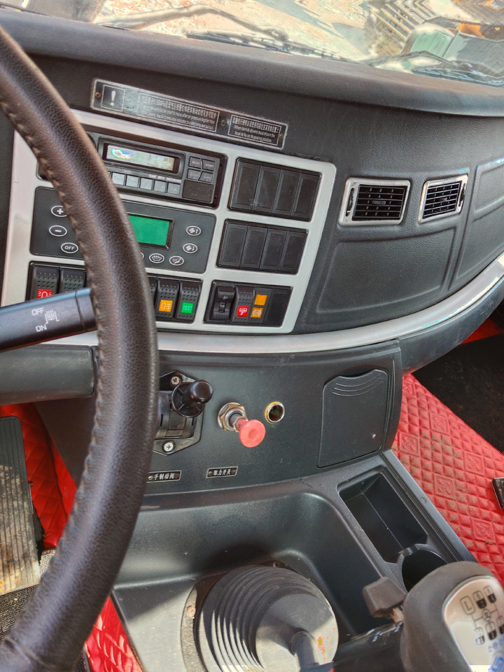 XCMG XCT50K - Autódaru: 4 kép. XCMG XCT50K - Autódaru: 4 kép.