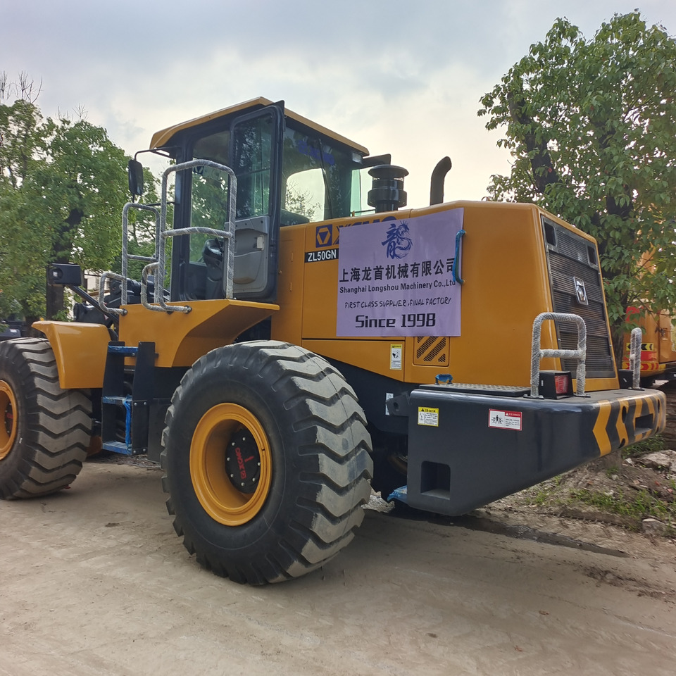 XCMG ZL50GN LW500KV LW600FV - Gumikerekes homlokrakodó: 4 kép. XCMG ZL50GN LW500KV LW600FV - Gumikerekes homlokrakodó: 4 kép.