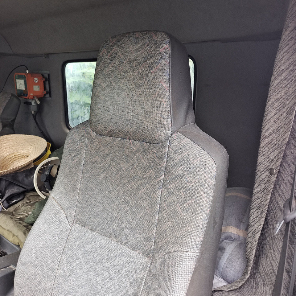 ZOOMLION ZLJ5336THBSE 47 METER PUMP TRUCK - Betonpumpa: 5 kép. ZOOMLION ZLJ5336THBSE 47 METER PUMP TRUCK - Betonpumpa: 5 kép.