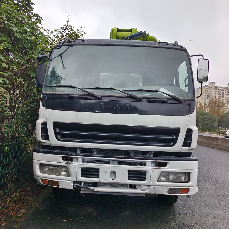 ZOOMLION ZLJ5336THBSE 47 METER PUMP TRUCK - Betonpumpa: 3 kép. ZOOMLION ZLJ5336THBSE 47 METER PUMP TRUCK - Betonpumpa: 3 kép.