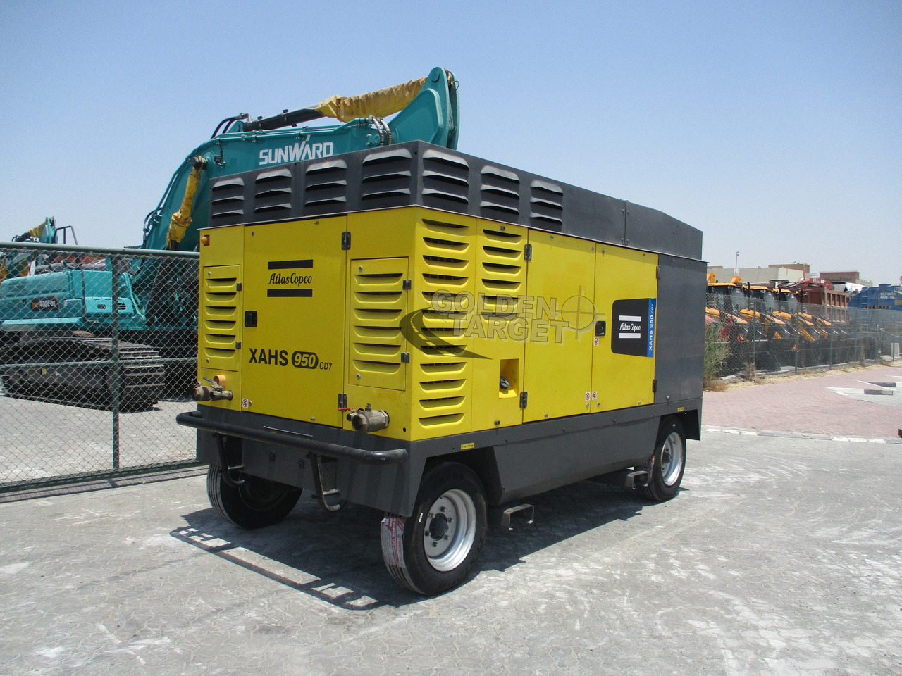 ATLAS COPCO XAHS950CD - Légkompresszor: 3 kép. ATLAS COPCO XAHS950CD - Légkompresszor: 3 kép.