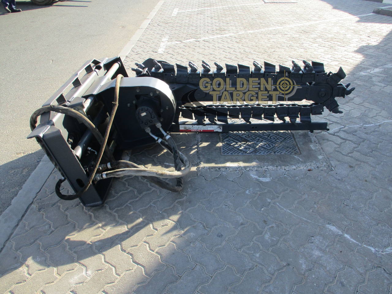 BOBCAT LT414 Trencher - Árokásó: 1 kép. BOBCAT LT414 Trencher - Árokásó: 1 kép.