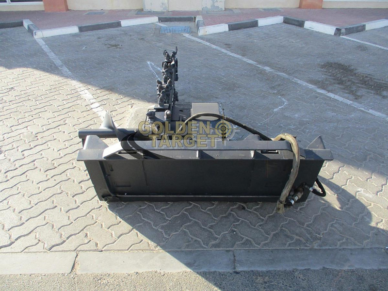 Bobcat LT 414 - Rakodógép: 4 kép. Bobcat LT 414 - Rakodógép: 4 kép.