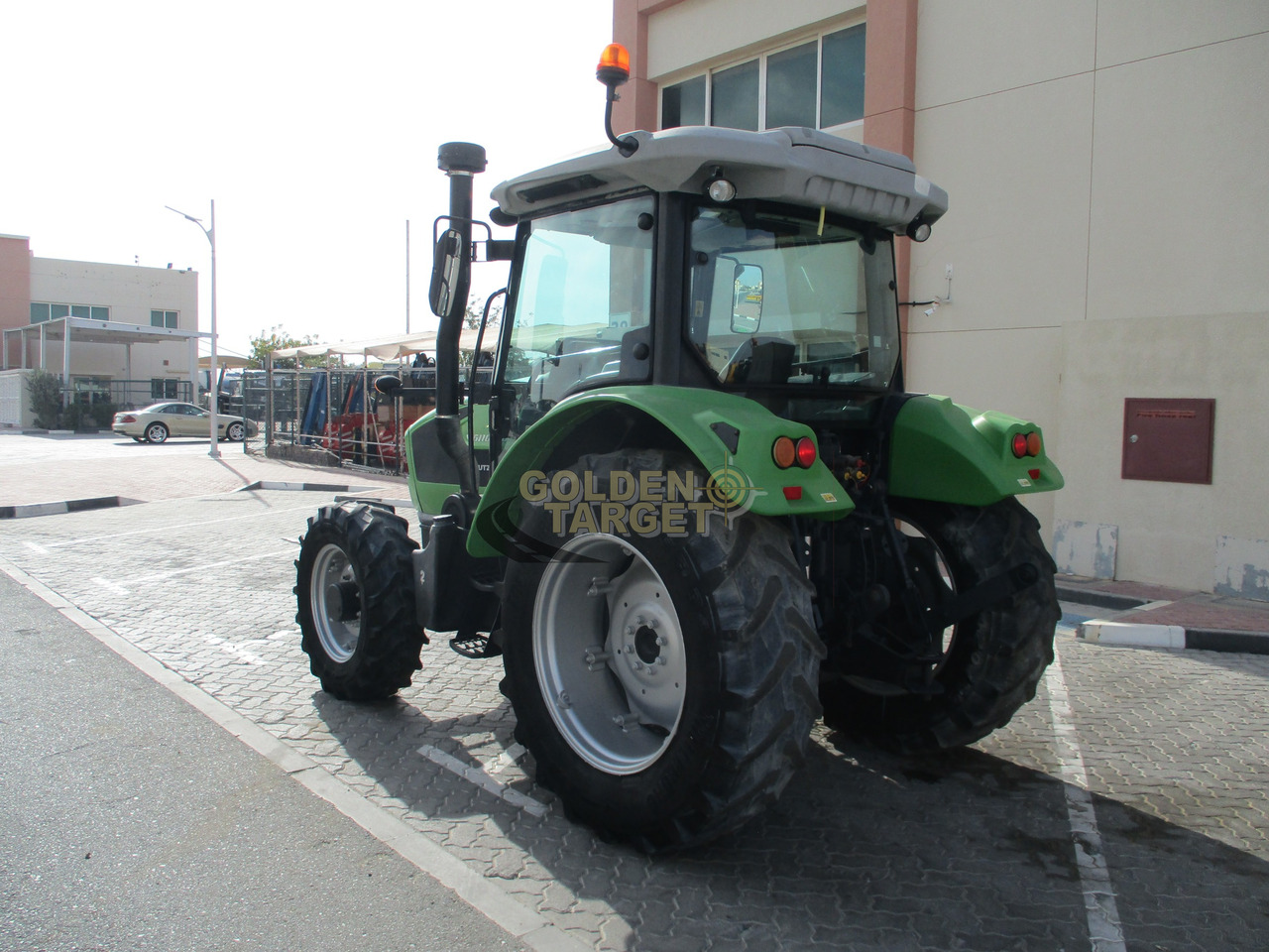 DEUTZ 6110.4W - Traktor: 4 kép. DEUTZ 6110.4W - Traktor: 4 kép.