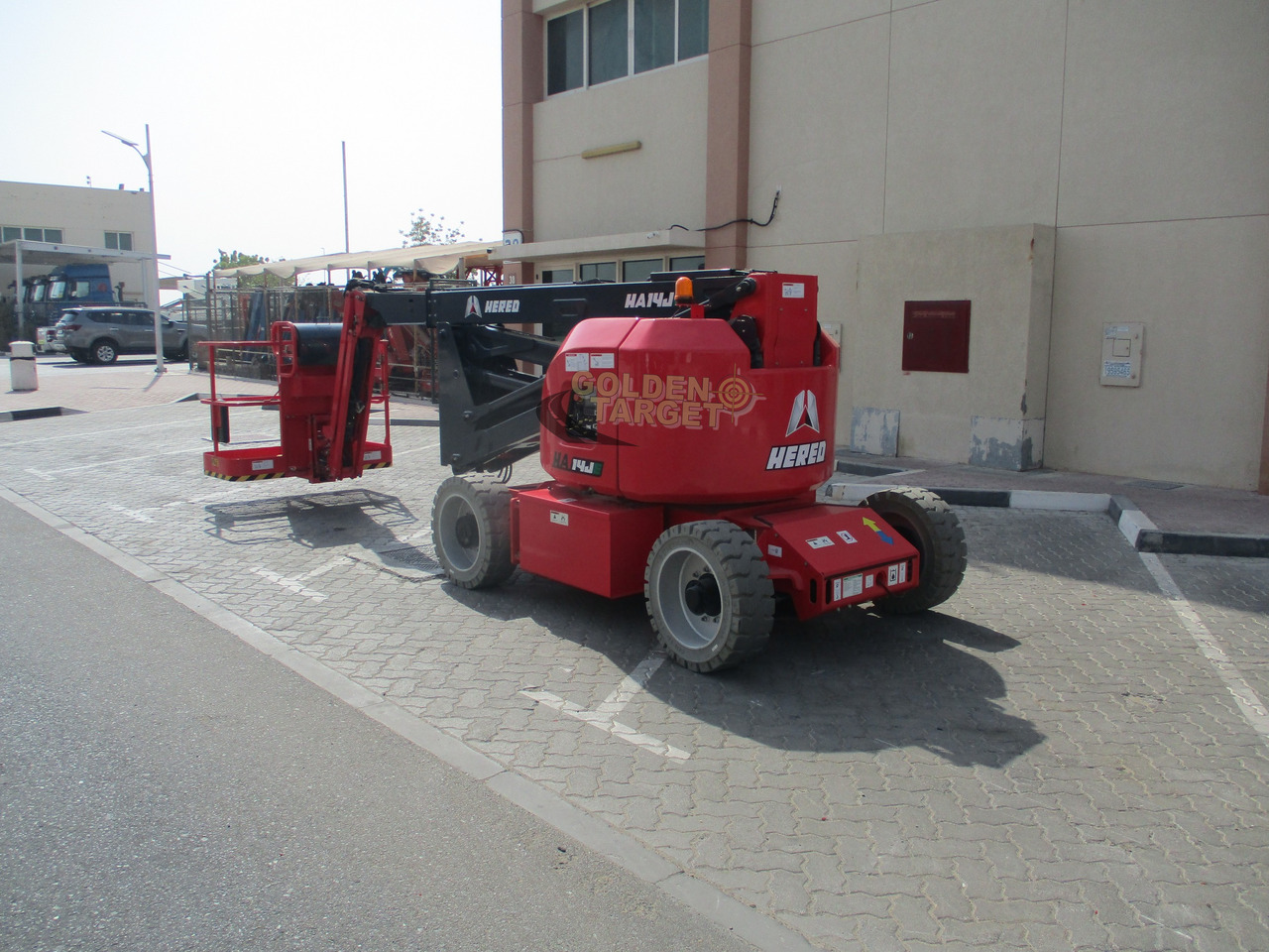 Hered HA14JE Electric Articulating Boom Lift - Személyemelő: 3 kép. Hered HA14JE Electric Articulating Boom Lift - Személyemelő: 3 kép.