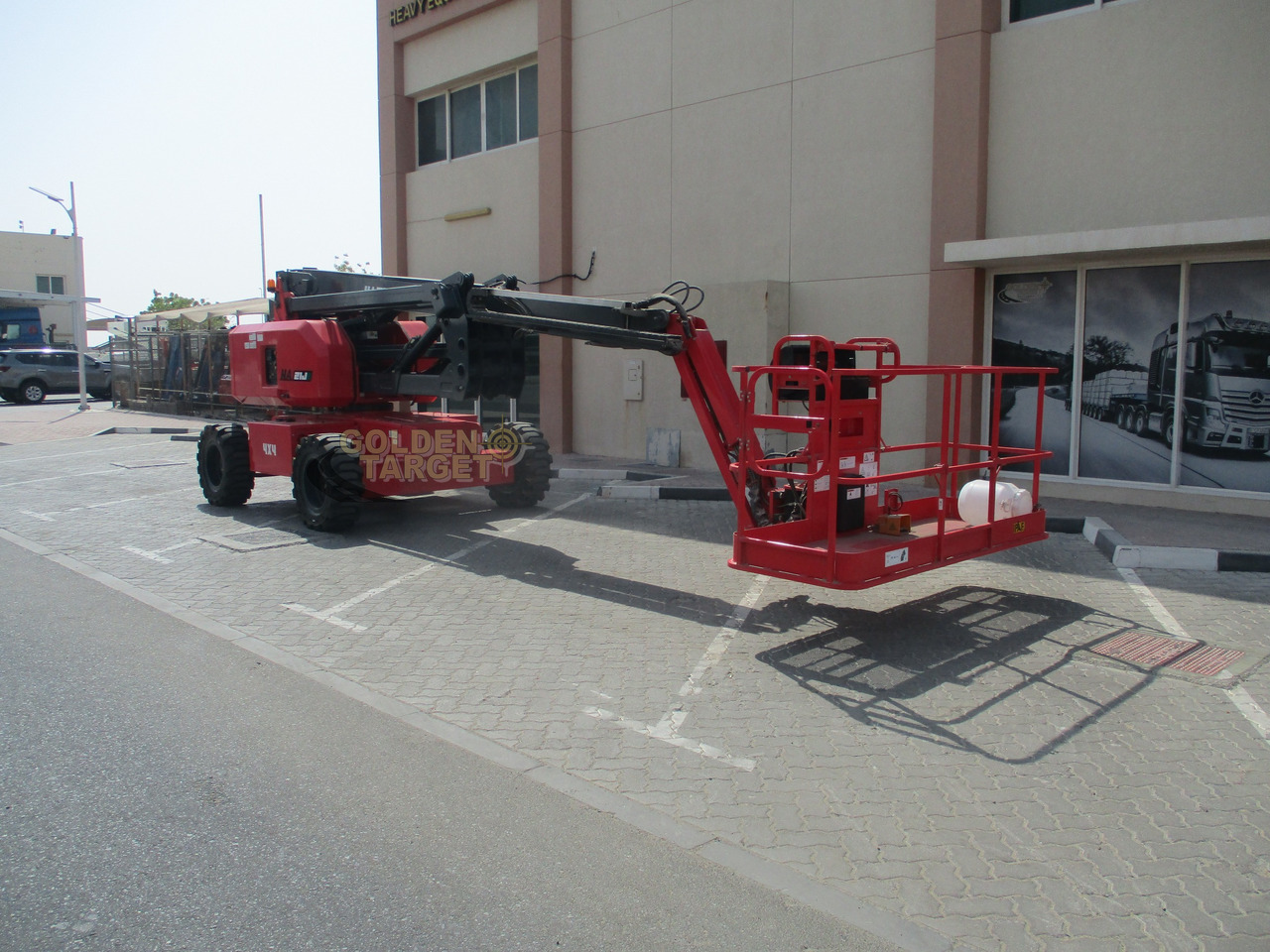 Hered HA21JE Electric Articulating Boom Lift - Személyemelő: 1 kép. Hered HA21JE Electric Articulating Boom Lift - Személyemelő: 1 kép.