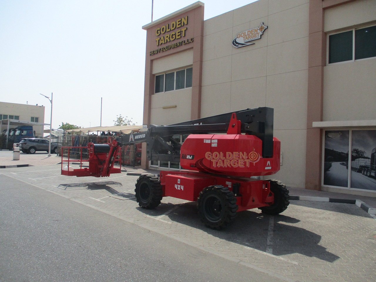 Hered HA21JE Electric Articulating Boom Lift - Személyemelő: 4 kép. Hered HA21JE Electric Articulating Boom Lift - Személyemelő: 4 kép.