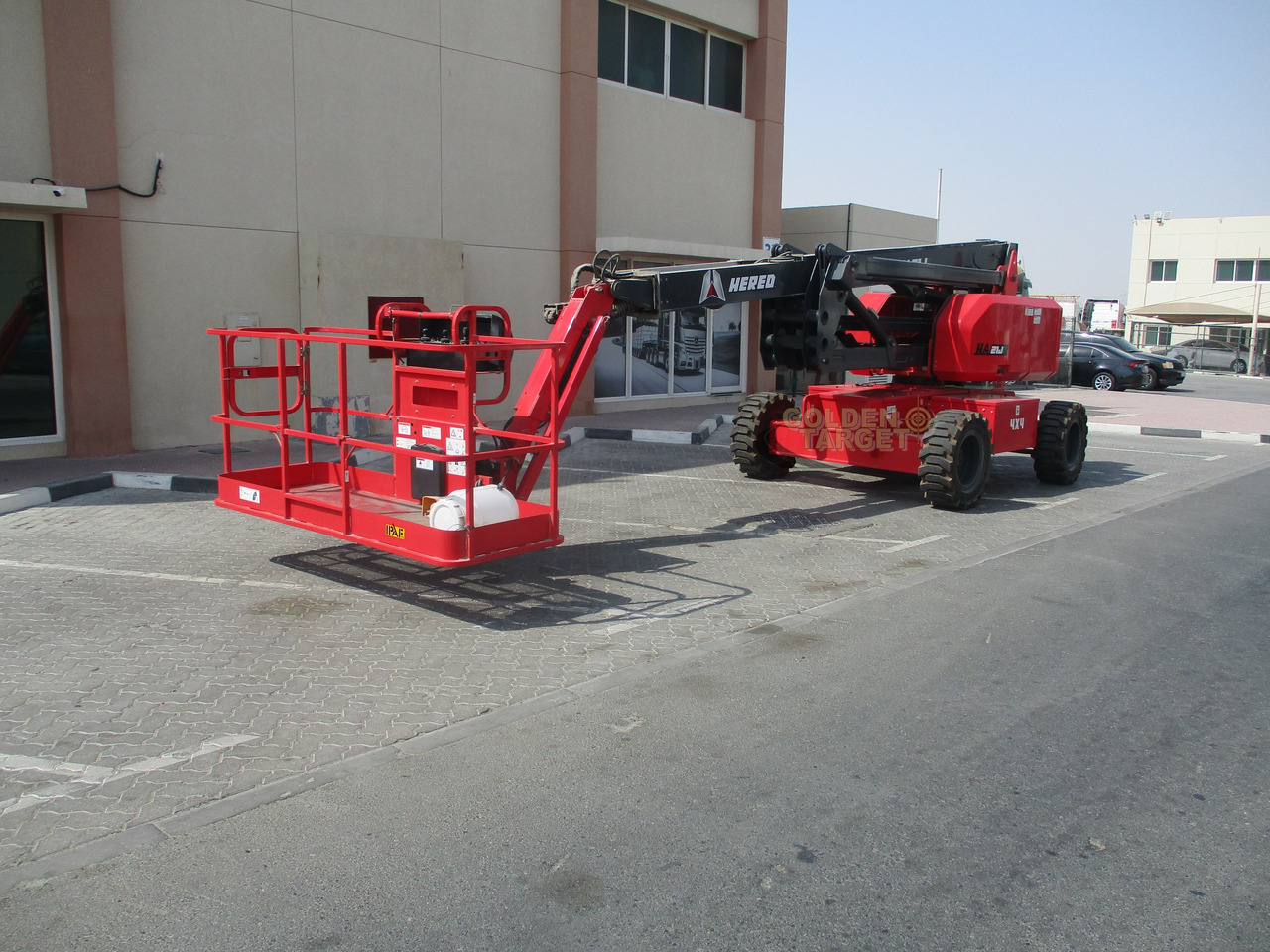 Hered HA21JE Electric Articulating Boom Lift - Személyemelő: 2 kép. Hered HA21JE Electric Articulating Boom Lift - Személyemelő: 2 kép.