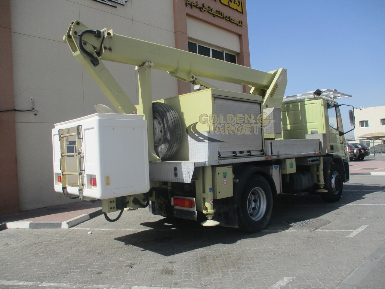 Iveco EURO CARGO 180E28 4x2 PALFINGER P180 Manlift - Emelőkosaras teherautó: 3 kép. Iveco EURO CARGO 180E28 4x2 PALFINGER P180 Manlift - Emelőkosaras teherautó: 3 kép.