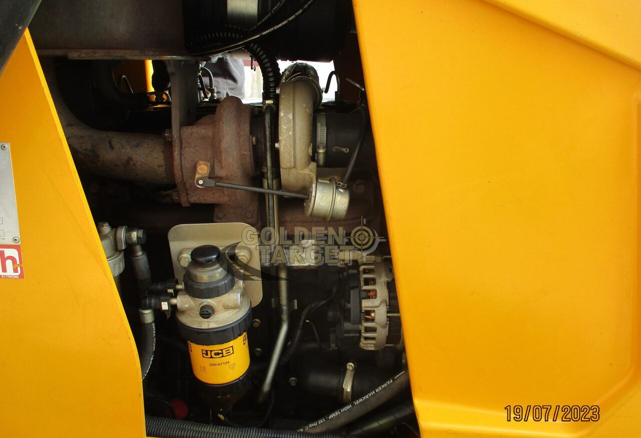 Kotrórakodó JCB 3DX Backhoe Loader: 10 kép.
