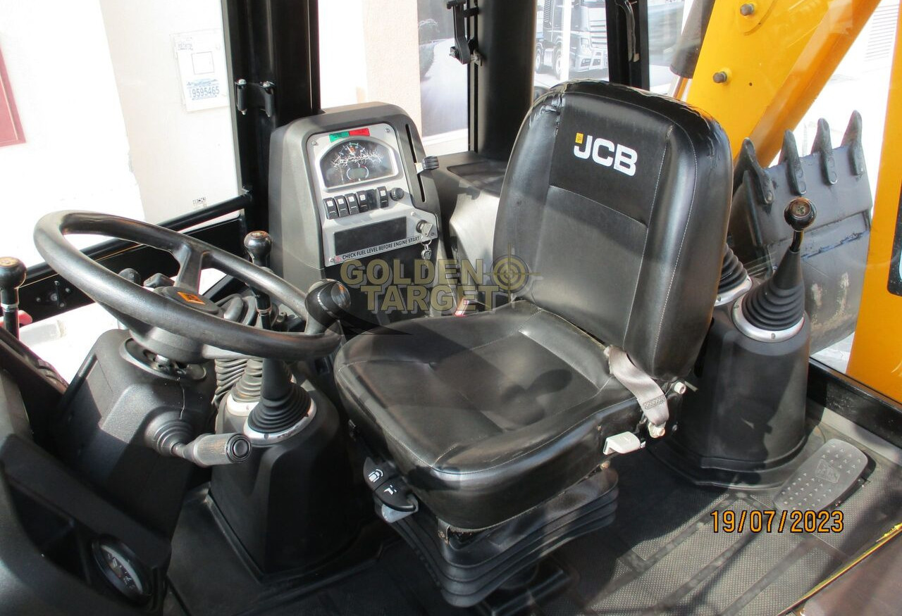Kotrórakodó JCB 3DX Backhoe Loader: 15 kép.