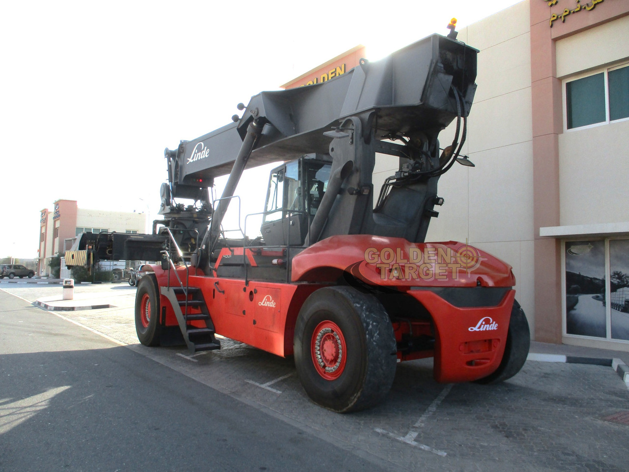 LINDE C4531TL Reach Stacker - Konténerrakodó: 3 kép. LINDE C4531TL Reach Stacker - Konténerrakodó: 3 kép.