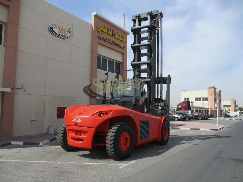Linde - Konténer targoncá: 3 kép. Linde - Konténer targoncá: 3 kép.