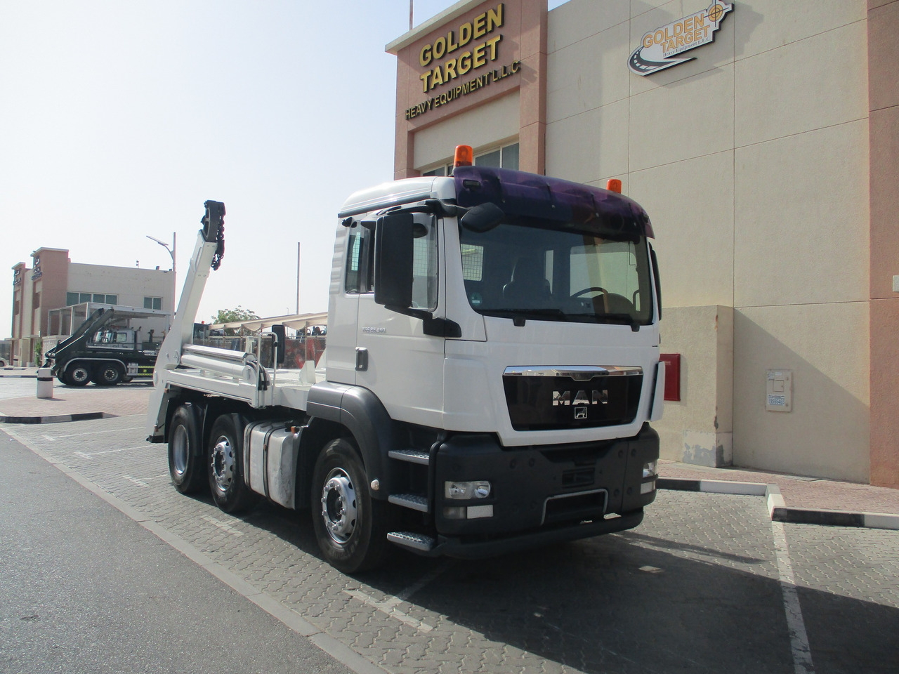 MAN TGS 26.360 6x2 Skip Loader - Konténerszállító: 1 kép. MAN TGS 26.360 6x2 Skip Loader - Konténerszállító: 1 kép.