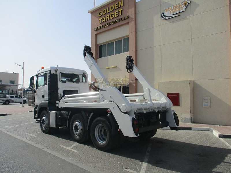 MAN TGS 26.360 - Rakodógép: 4 kép. MAN TGS 26.360 - Rakodógép: 4 kép.