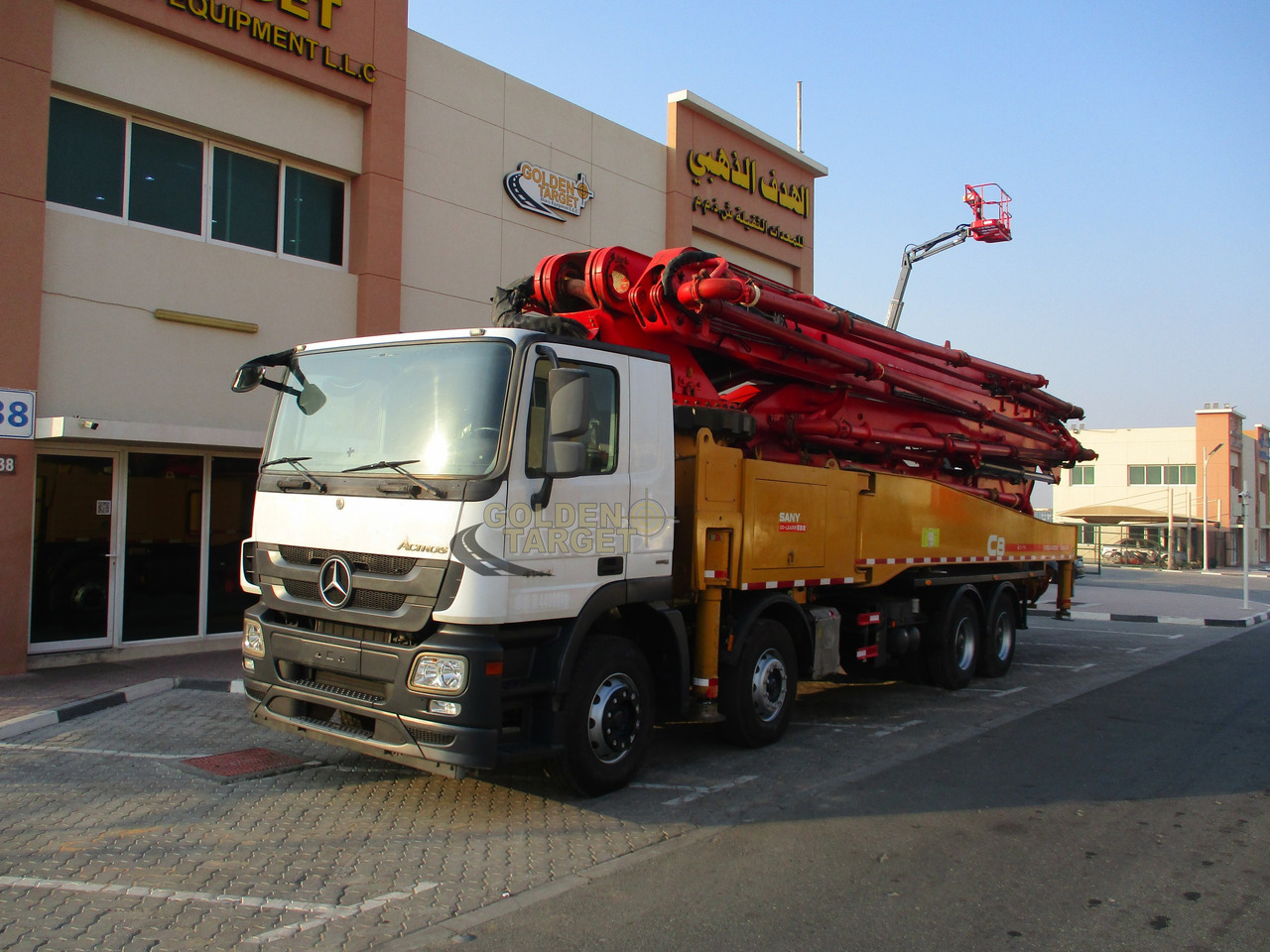 Mercedes ACTROS 4144 8x4 SANY 56m Concrete Pump - Betonpumpa: 2 kép. Mercedes ACTROS 4144 8x4 SANY 56m Concrete Pump - Betonpumpa: 2 kép.
