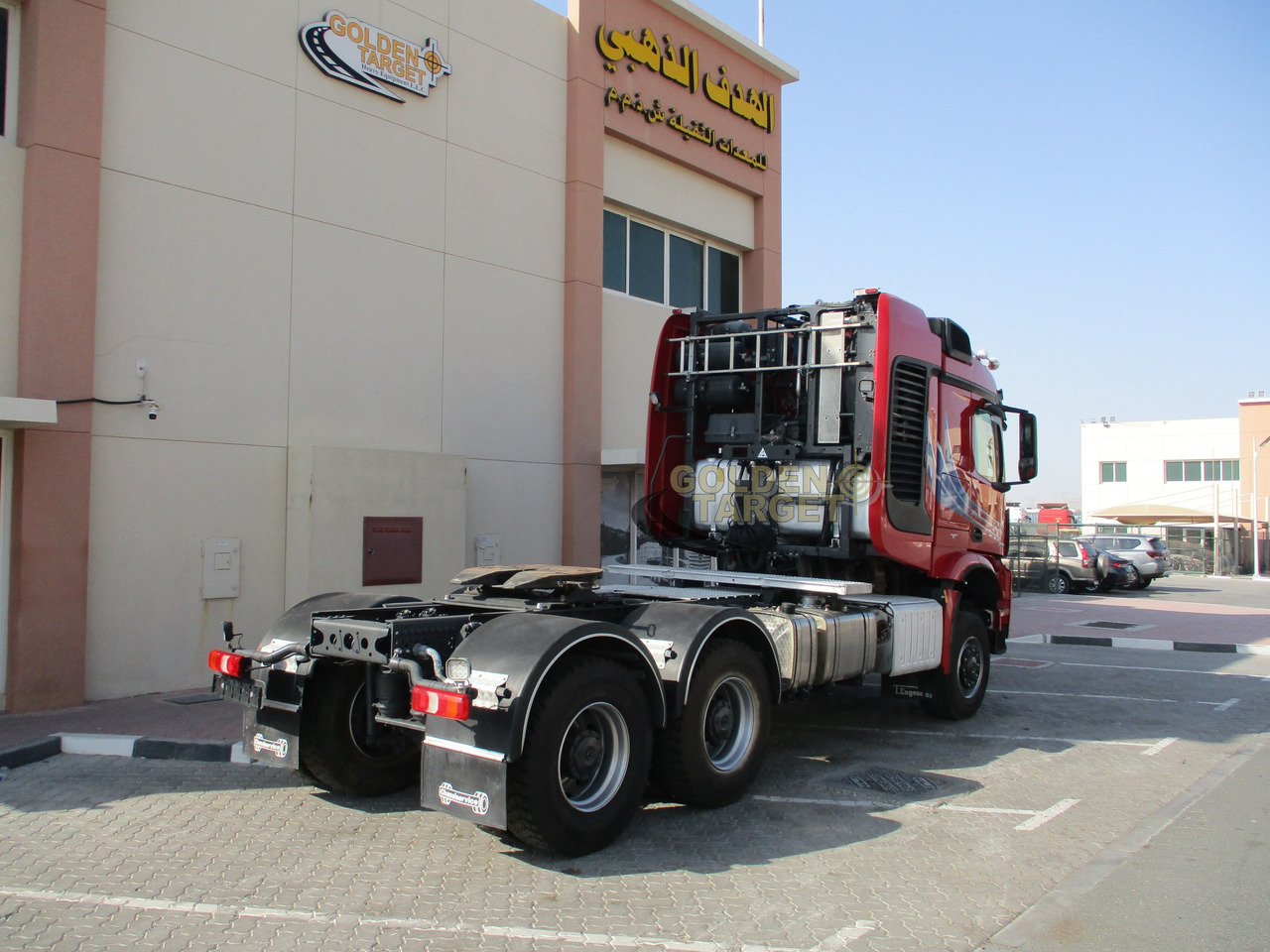 MERCEDES-BENZ Arocs 3363 6x6 Head Truck - Nyergesvontató: 3 kép. MERCEDES-BENZ Arocs 3363 6x6 Head Truck - Nyergesvontató: 3 kép.