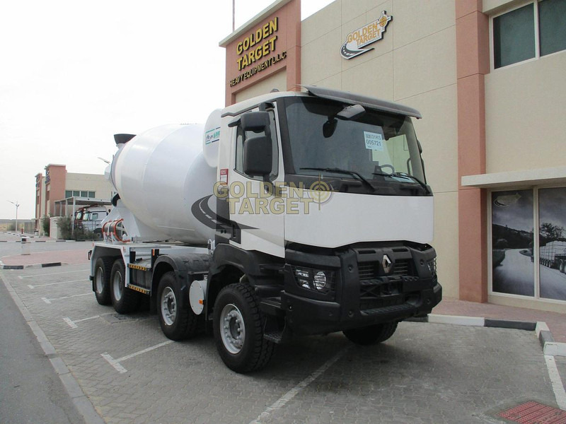 Renault K420 - Betonmixer: 1 kép. Renault K420 - Betonmixer: 1 kép.