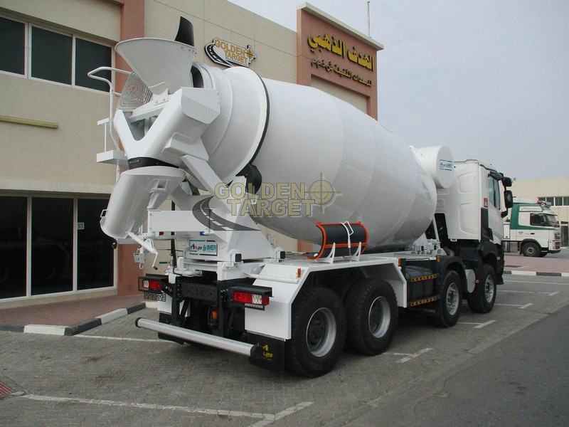 Renault K420 - Betonmixer: 3 kép. Renault K420 - Betonmixer: 3 kép.