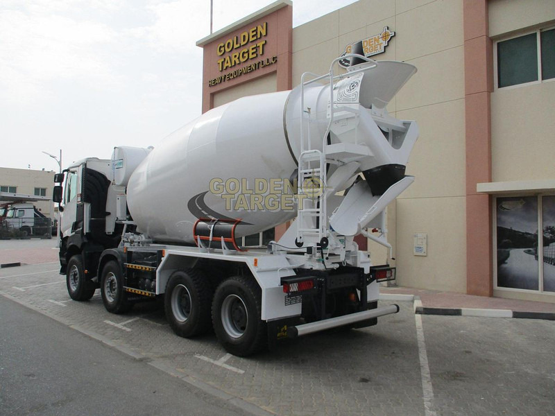 Renault K420 - Betonmixer: 4 kép. Renault K420 - Betonmixer: 4 kép.