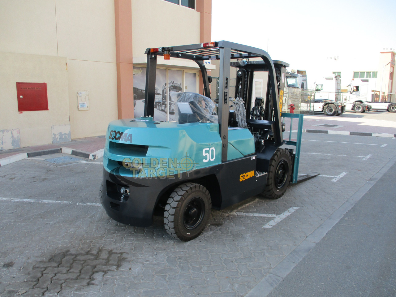 SOCMA HNF-50TC Forklift - Dízel targonca: 3 kép. SOCMA HNF-50TC Forklift - Dízel targonca: 3 kép.