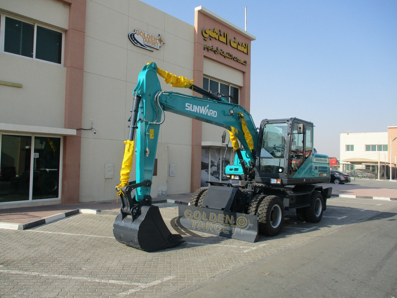 SUNWARD SWE150W Wheel Excavator - Gumikerekes kotró: 2 kép. SUNWARD SWE150W Wheel Excavator - Gumikerekes kotró: 2 kép.