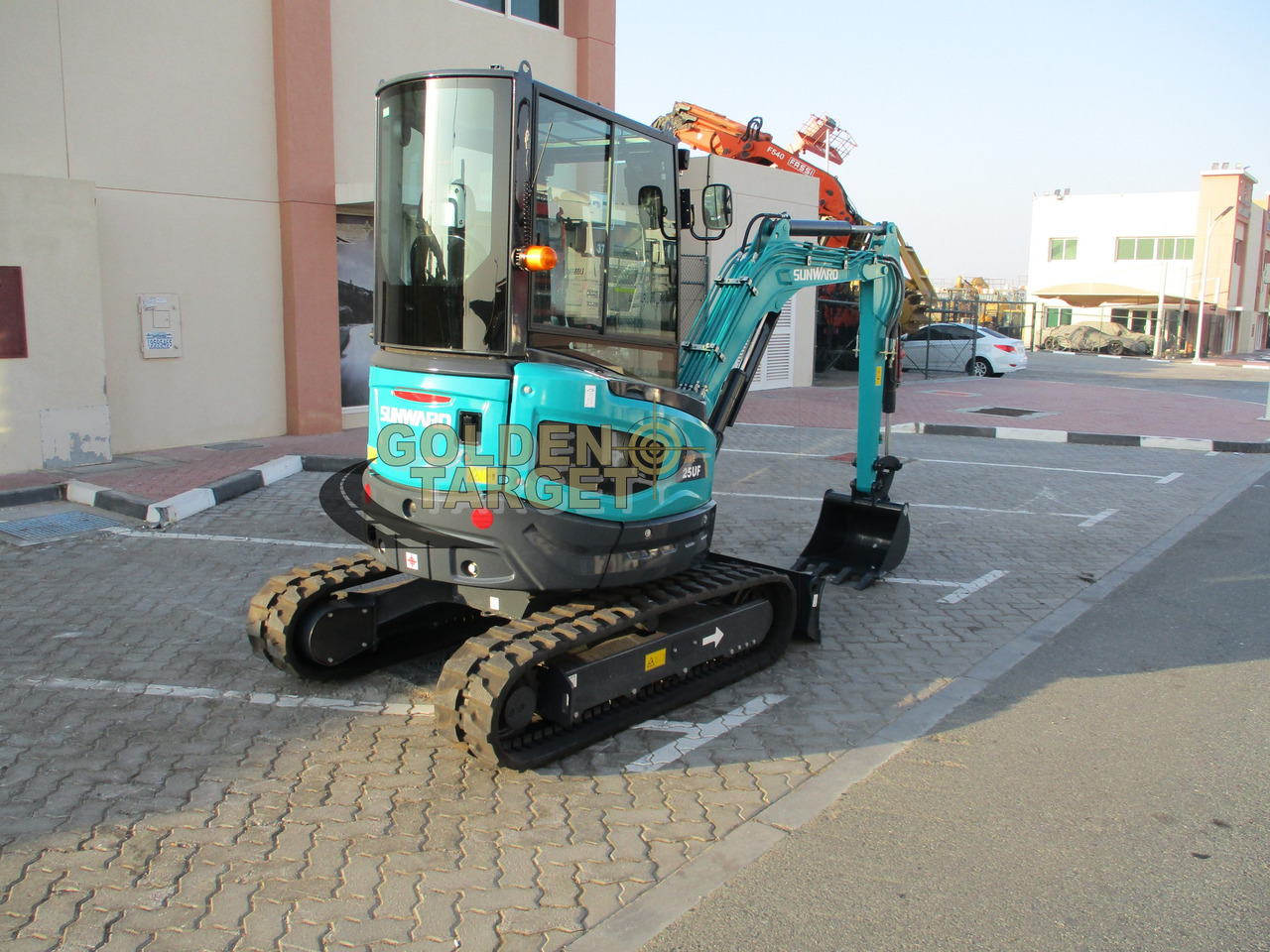 SUNWARD SWE25UF Mini Hydraulic Excavator - Minikotró: 3 kép. SUNWARD SWE25UF Mini Hydraulic Excavator - Minikotró: 3 kép.
