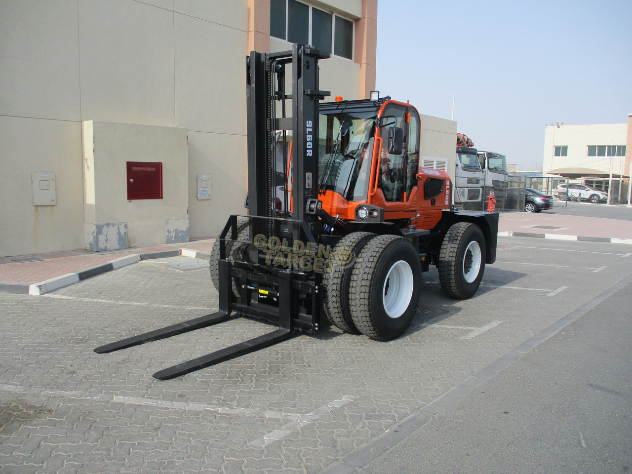 Solution SL60R Rough Terrain Forklift - Dízel targonca: 2 kép. Solution SL60R Rough Terrain Forklift - Dízel targonca: 2 kép.